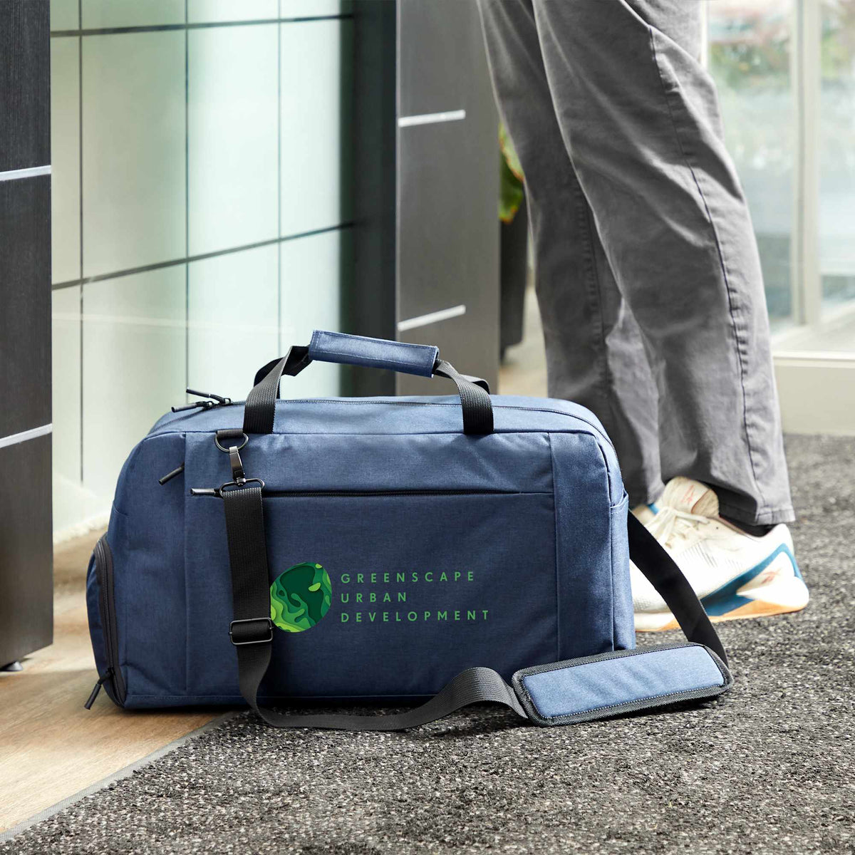 Aft Duffel Bag in Recycled PET, 21 Inches Transfer - Navy - Front 2