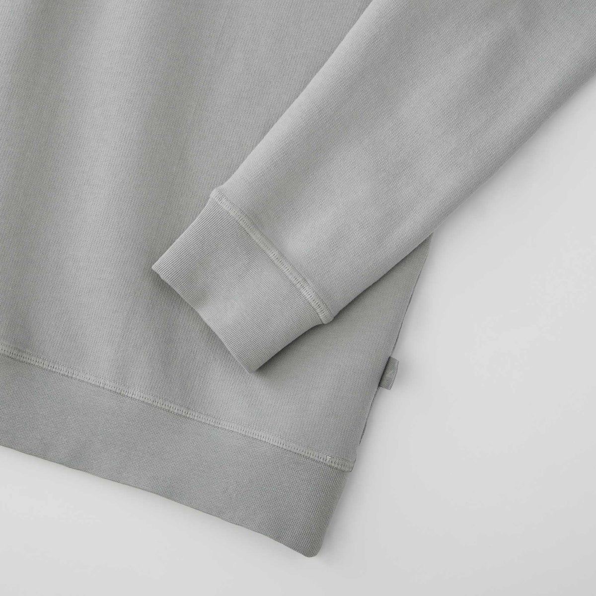 American Giant Everyday French Terry Crew Sweatshirt for Men Transfer - Titanium - Detail