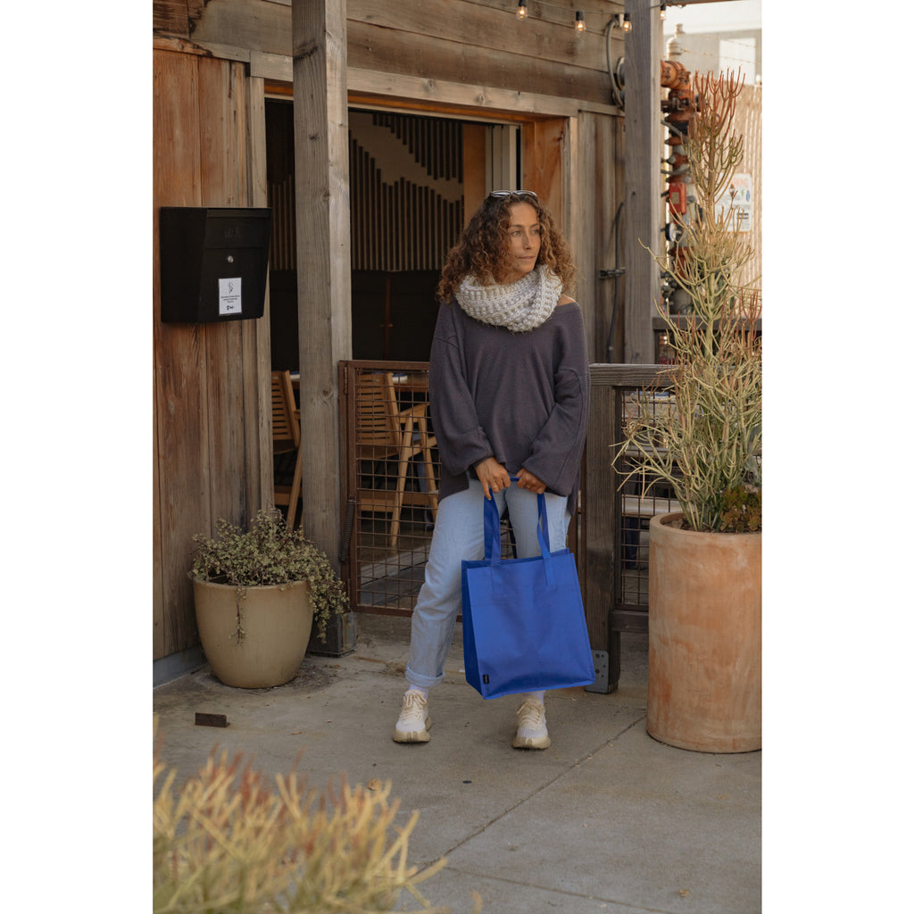 Arlo Deluxe Shopping Bag in Recycled Non-Woven Transfer - Royal Blue - View 3