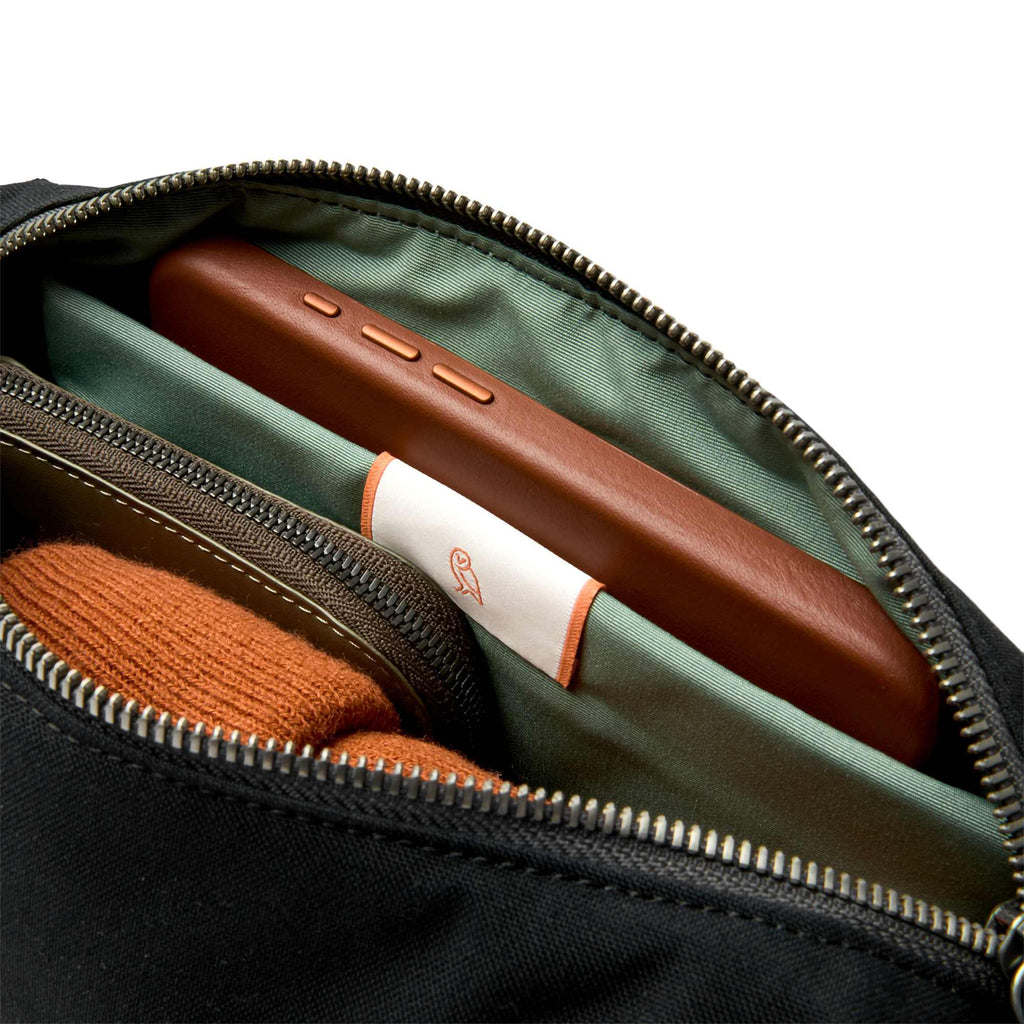 Bellroy Classic Sling Bag, 3L Transfer - Black - Detail 2