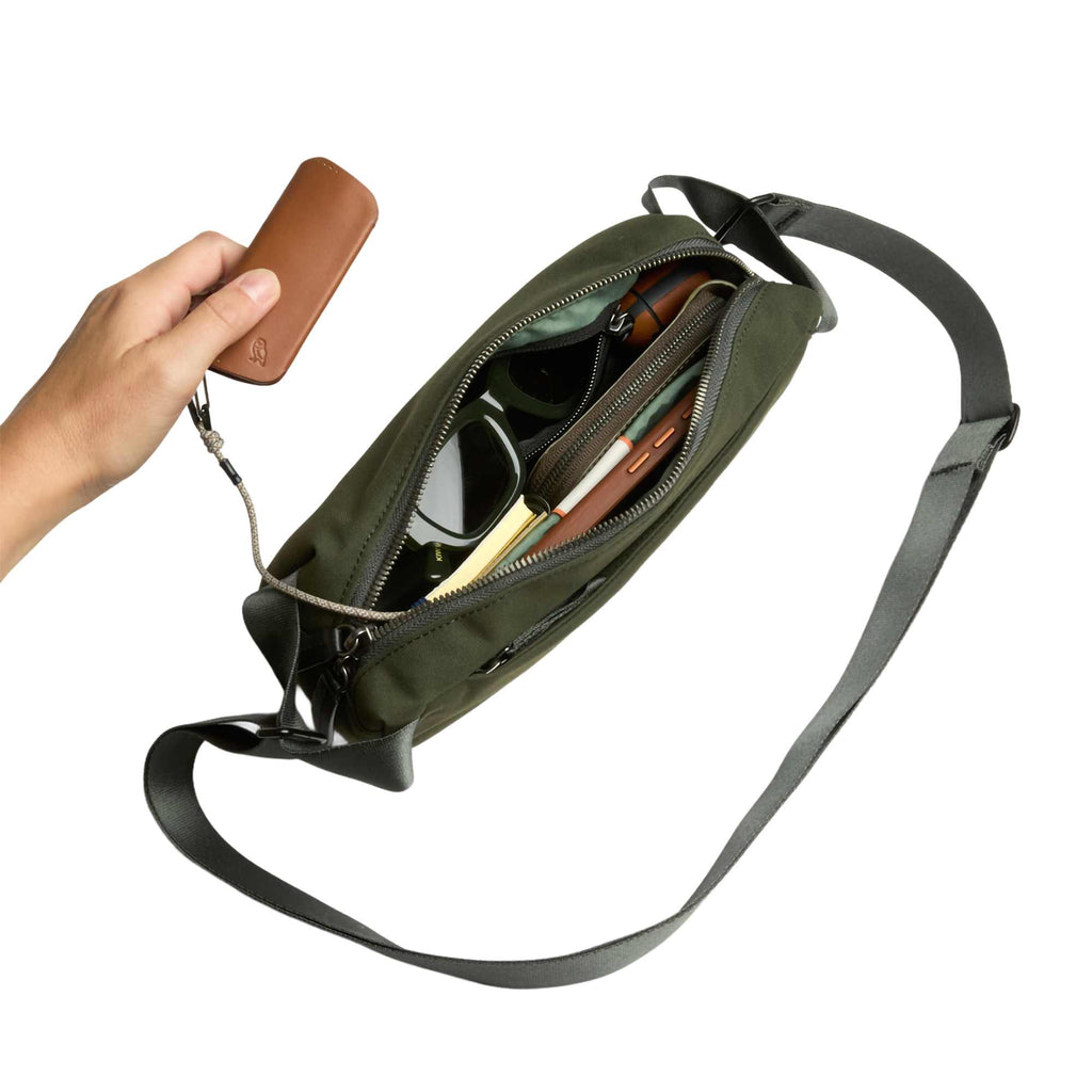 Bellroy Classic Sling Bag, 3L Transfer - Olive - Detail 3