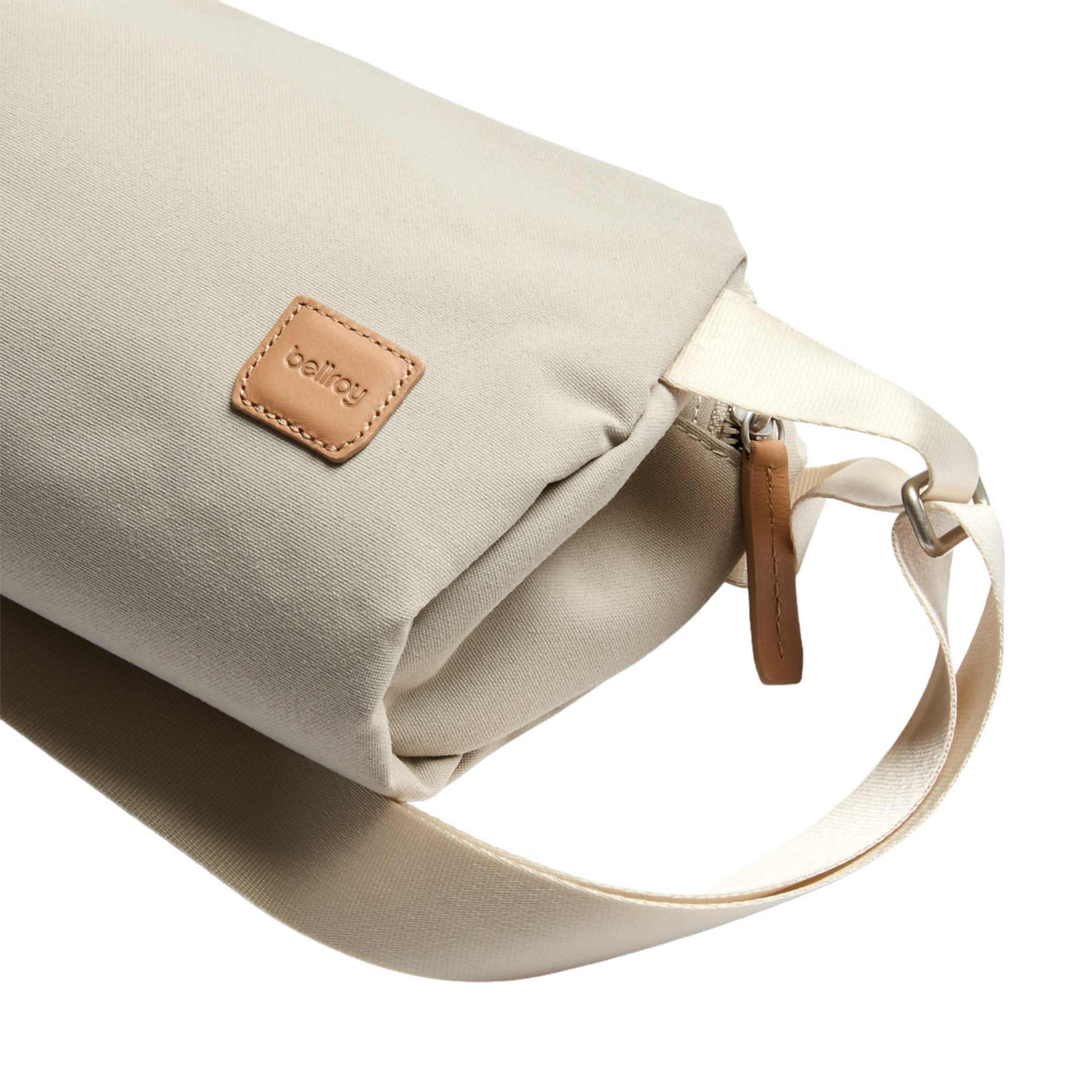 Bellroy Classic Sling Bag, 3L Transfer - Tahini - Detail