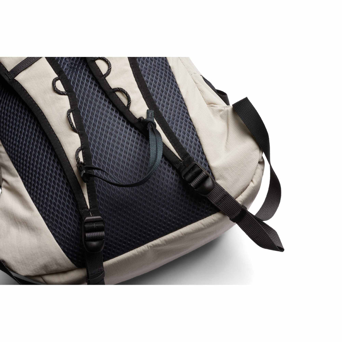Bellroy Lite Packable Daypack in Recycled PET Transfer - ASH - Right Angle Detail 3