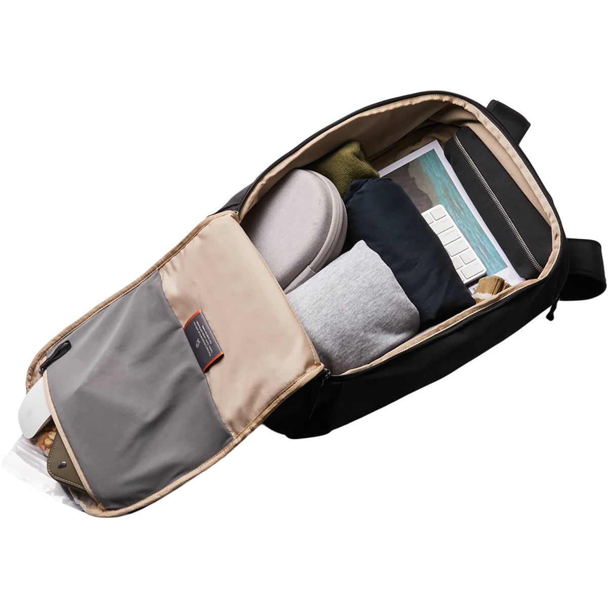 Bellroy Transit Workpack, 20L Embroidery - Black - Right Angle 2