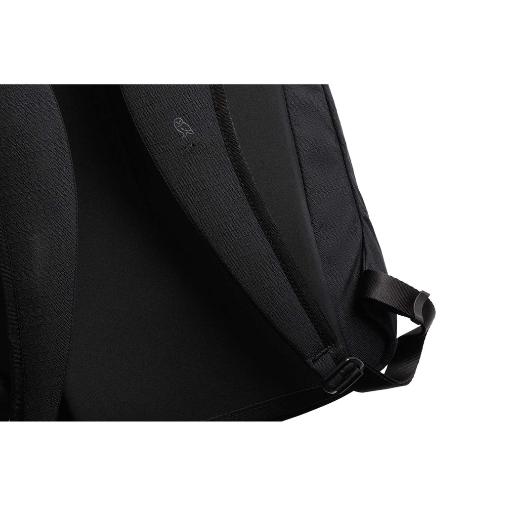 Bellroy Via Laptop Backpack, 16 Inch Transfer - Black - Detail