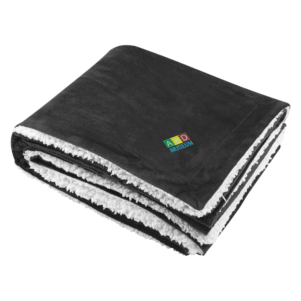 Blanket in Sherpa Fleece - Black - Embroidery