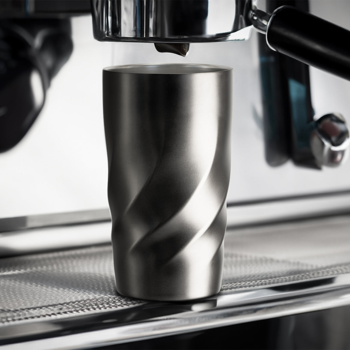 Calix Eco Tumbler - Inuse