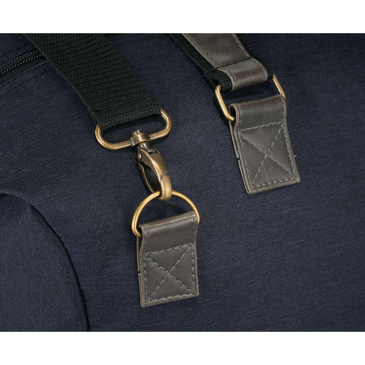 Capitol Duffel Bag with Shoe Pocket, 20 Inches Transfer - Graphite - Photo 4