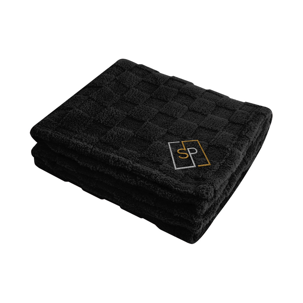 Checkered Sherpa Blanket in Recycled PET - Black - Embroidery