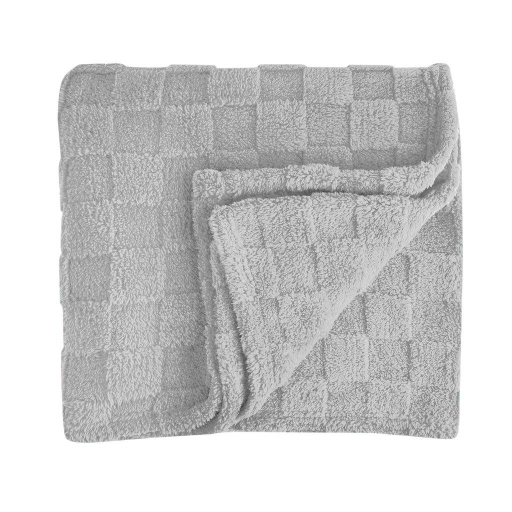 Checkered Sherpa Blanket in Recycled PET - Gray - Folded
