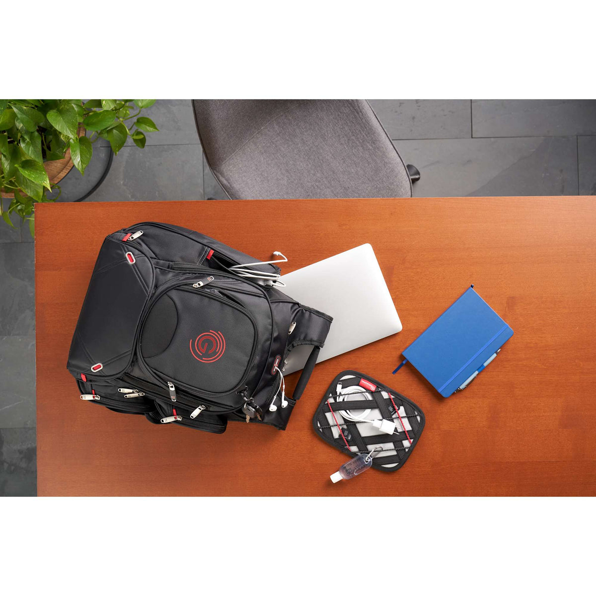 Checkpoint Friendly Laptop Backpack with File Divider, 17 Inch Transfer - Black - Front 4