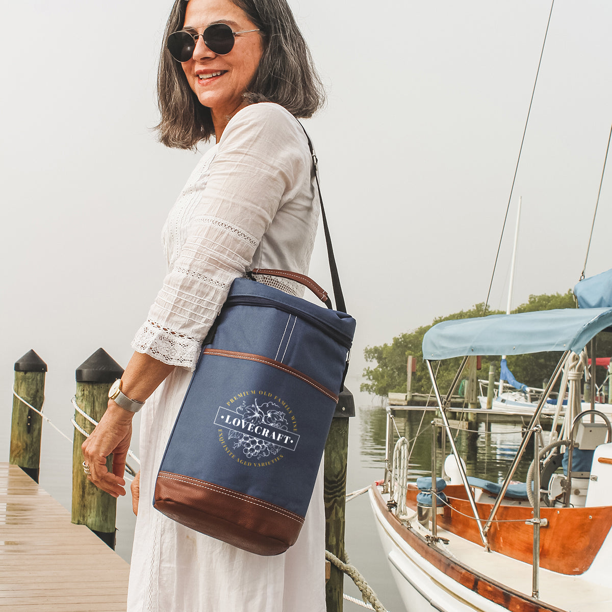 Cooler Bag for Two Wine Bottles Embroidery - Lifestyle_Silkscreen