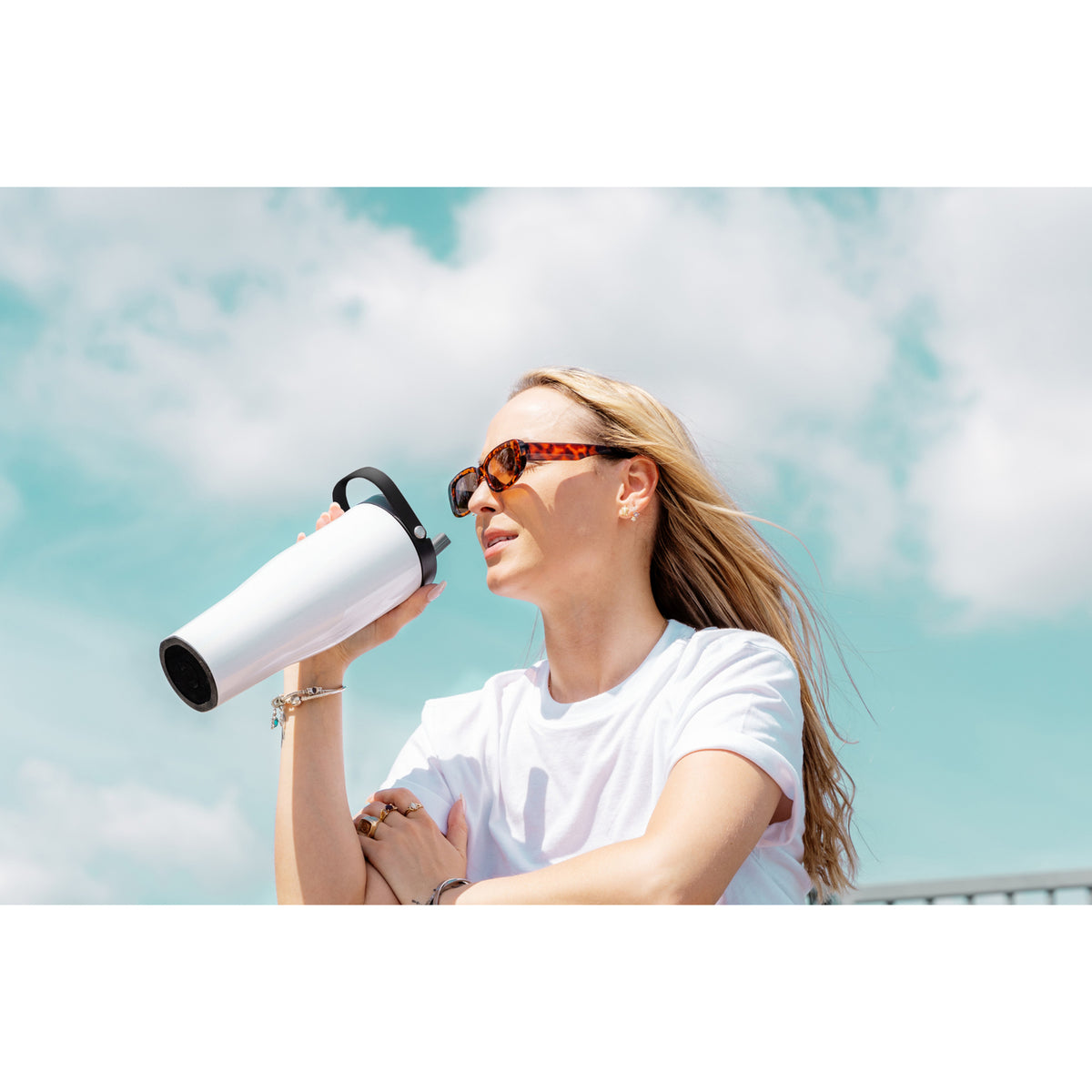 Corkcicle Go Cup XL with Straw and Handle, 30 oz - White - View 4
