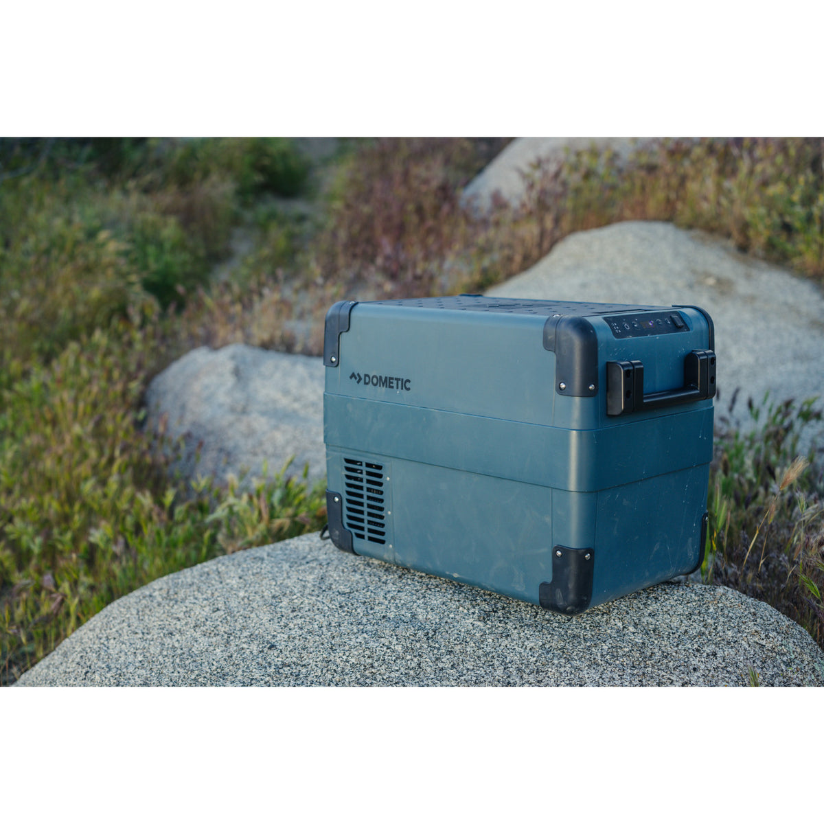 Dometic CFX2 Electric Cooler, 28 L Full Color - Ocean - View 5