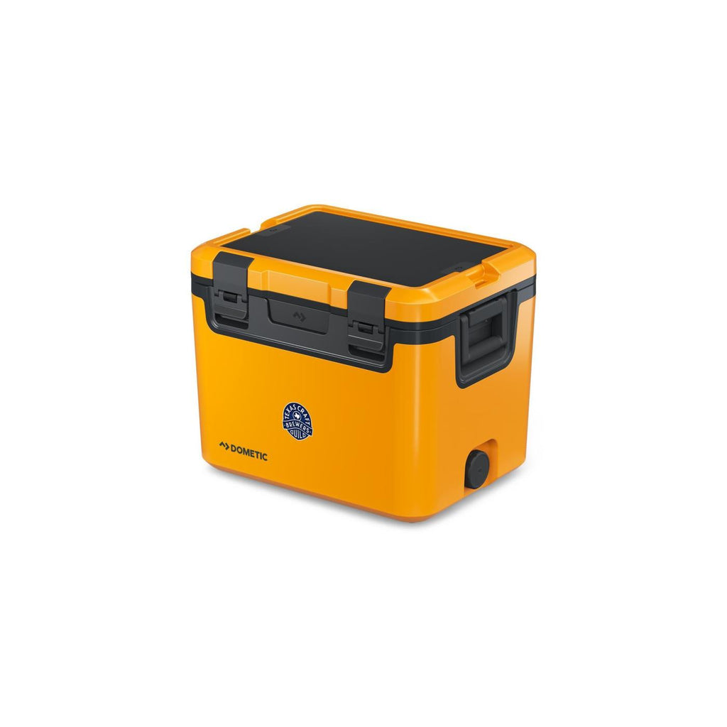 Dometic Recon Stackable Hard Cooler, 41 L Full Color - Glow - View 3