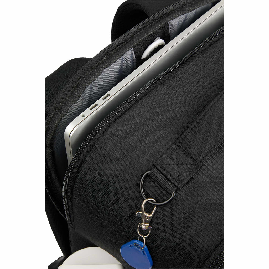 Essential Recycled Travel Backpack with Flat-Opening Main Transfer - Black - Detail