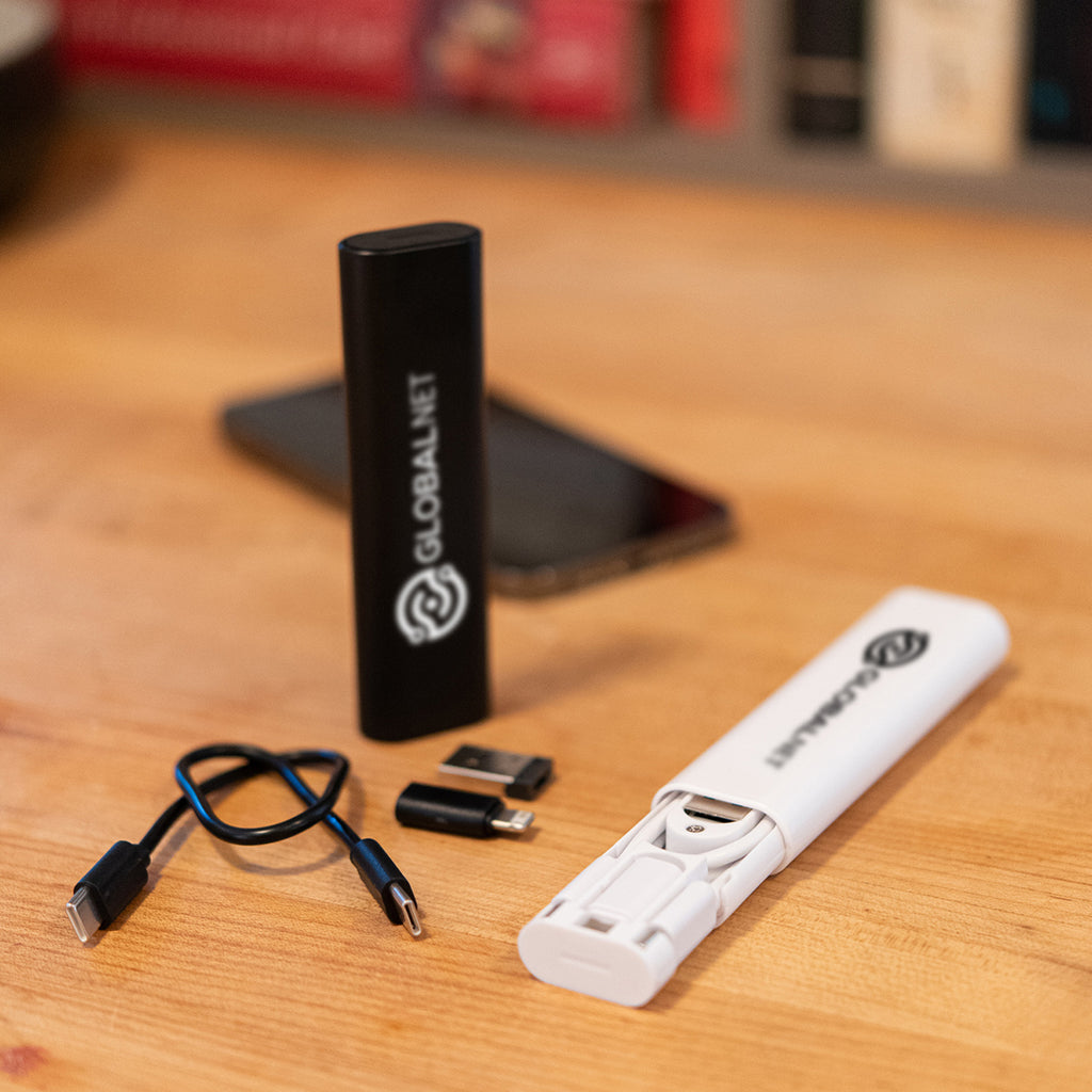 Five-Way Charging Cable - White - Lifestyle_Silkscreen