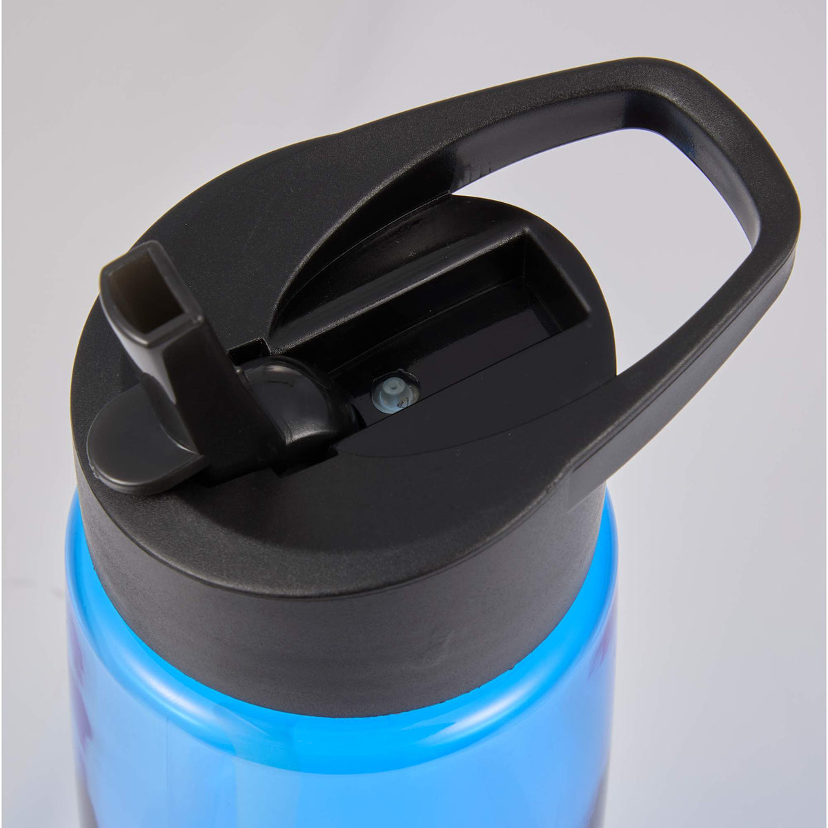 Flair Tritan Water Bottle with Flip Straw Lid, 26 oz Full Color - Blue - Detail