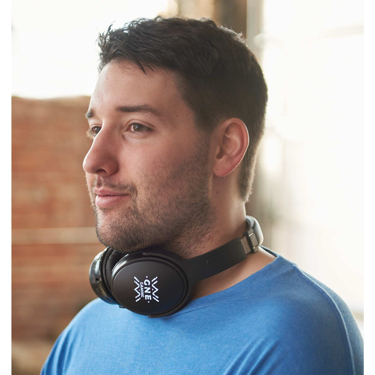 Foldable Bluetooth Headphones with a Light-Up Logo Laser Engraving - Black - Photo 4