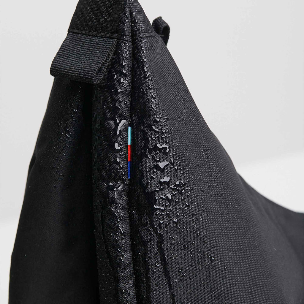 GOT BAG Large Moon Bag in Recycled Ocean Plastic, 12 L Transfer - Black - Photo 2