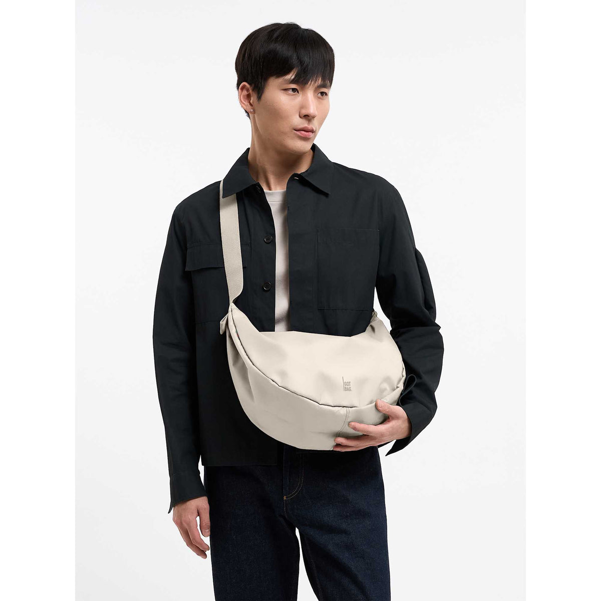 GOT BAG Large Moon Bag in Recycled Ocean Plastic, 12 L Transfer - Soft Shell - On Model 2