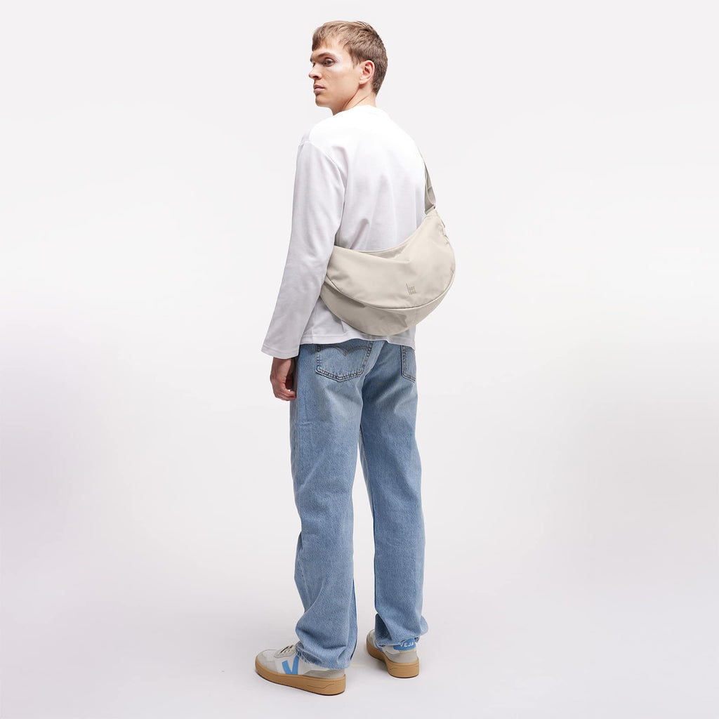 GOT BAG Large Moon Bag in Recycled Ocean Plastic, 12 L Transfer - Soft Shell - On Model 3