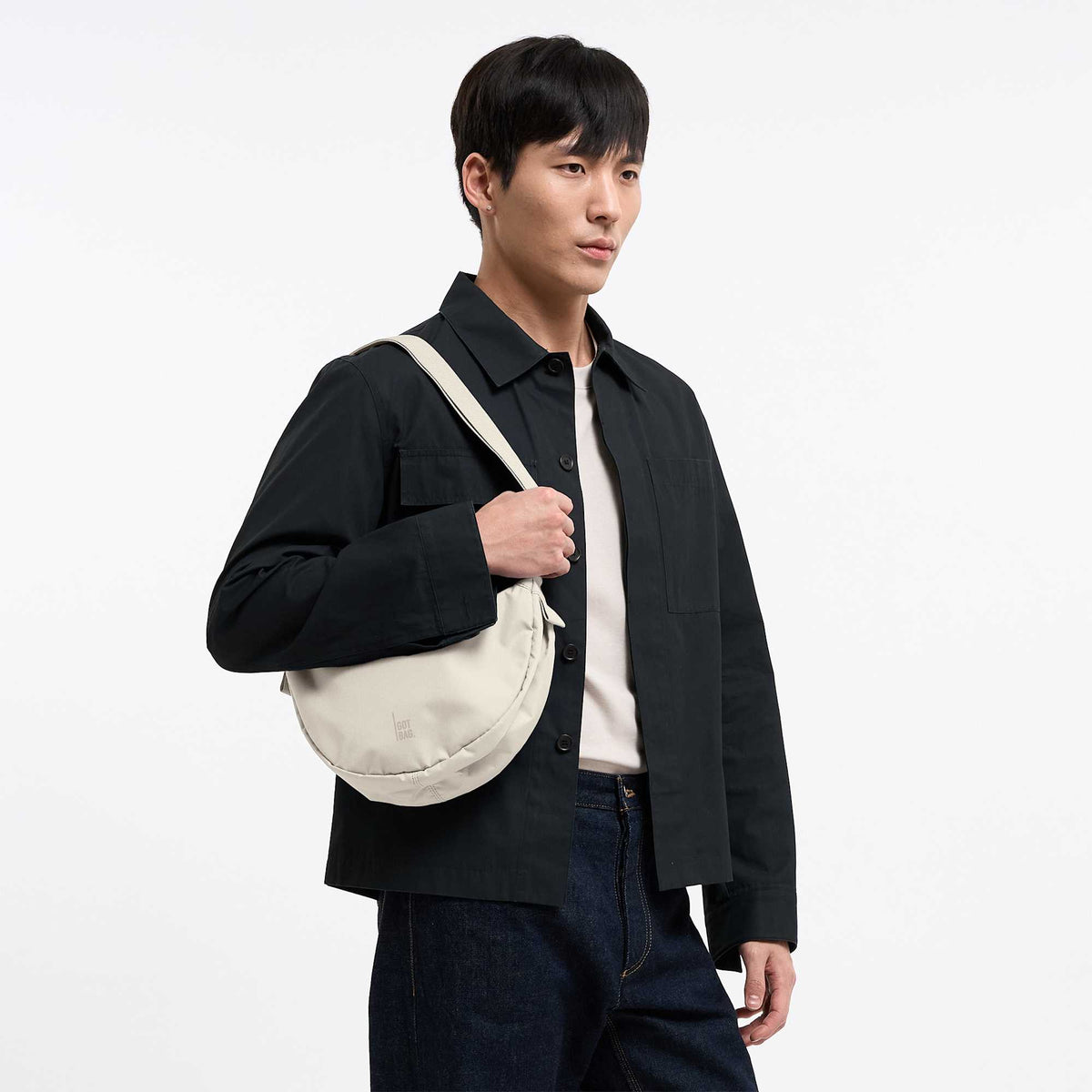 GOT BAG Small Moon Bag in Recycled Ocean Plastic, 3.5 L Transfer - Soft Shell - On Model