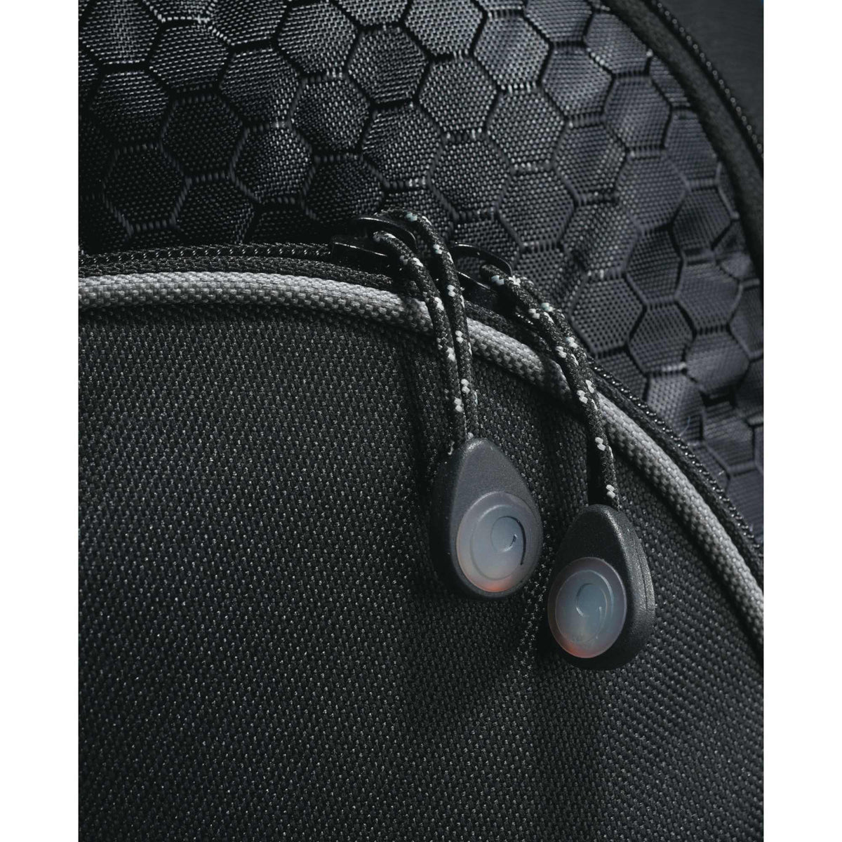Hive Laptop Backpack with Earbud Port, 15 Inch - Black - Photo 2