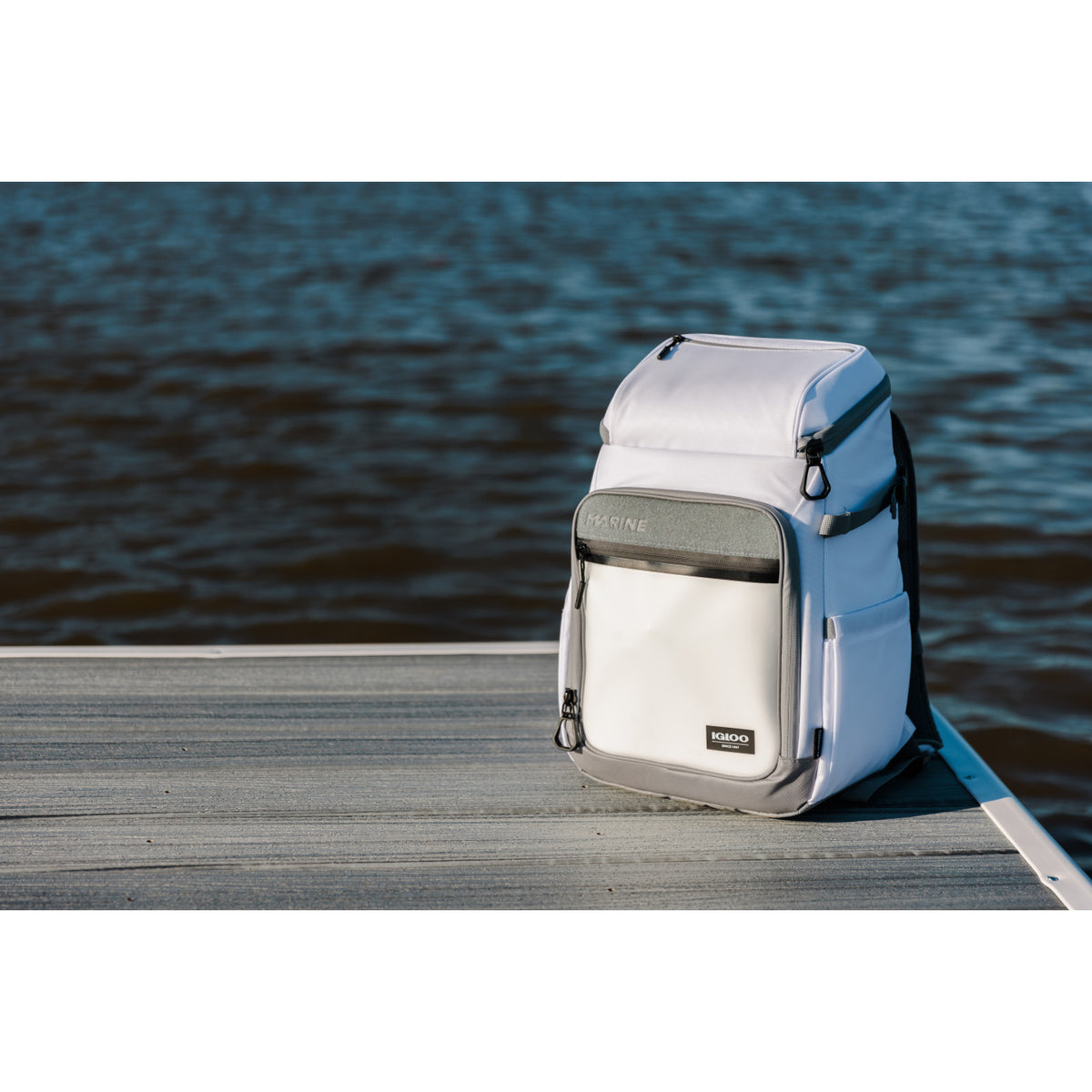 Igloo Marine Backpack Cooler, 30 Cans - White - View 9