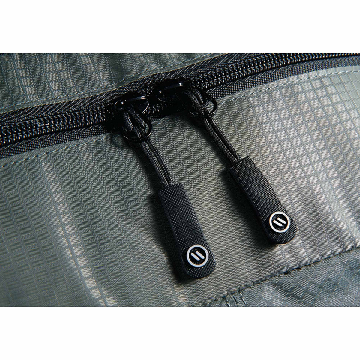 Lunar Lightweight Laptop Backpack, 15.6 Inch - Gray - Photo 2