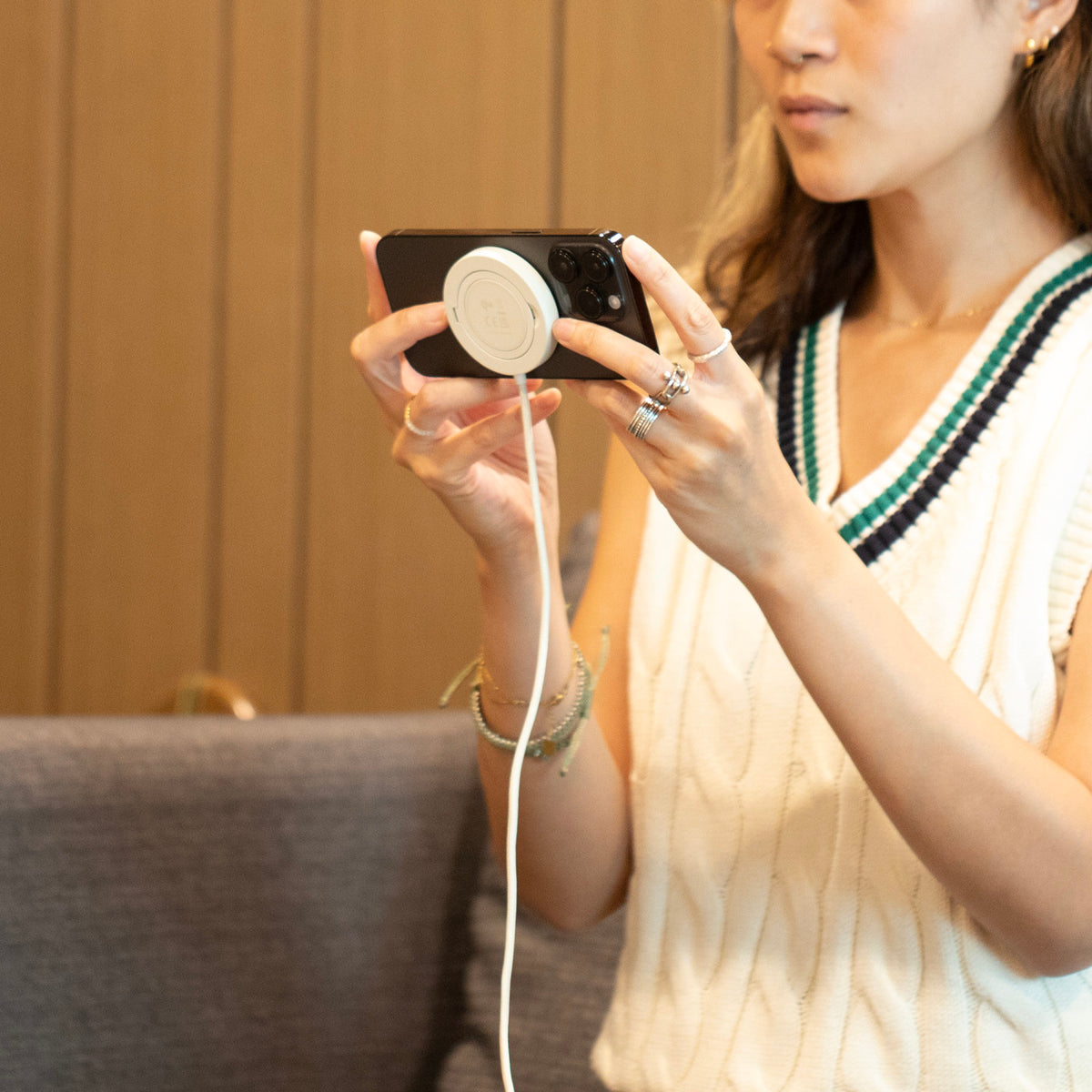 Native Union Snapstand Qi2 Magnetic Wireless Charger - Sandstone - View 6
