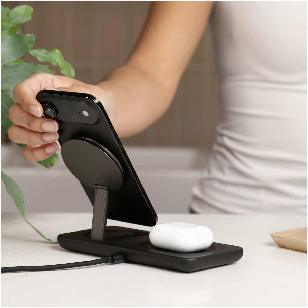 Nimble Podium 2-in-1 Qi2 Charging Stand, 25W - Black - Lifestyle 5