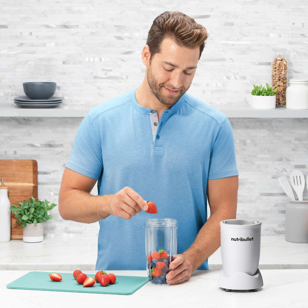 nutribullet Pro Personal Blender, 900 Watt - White - Front Lifestyle
