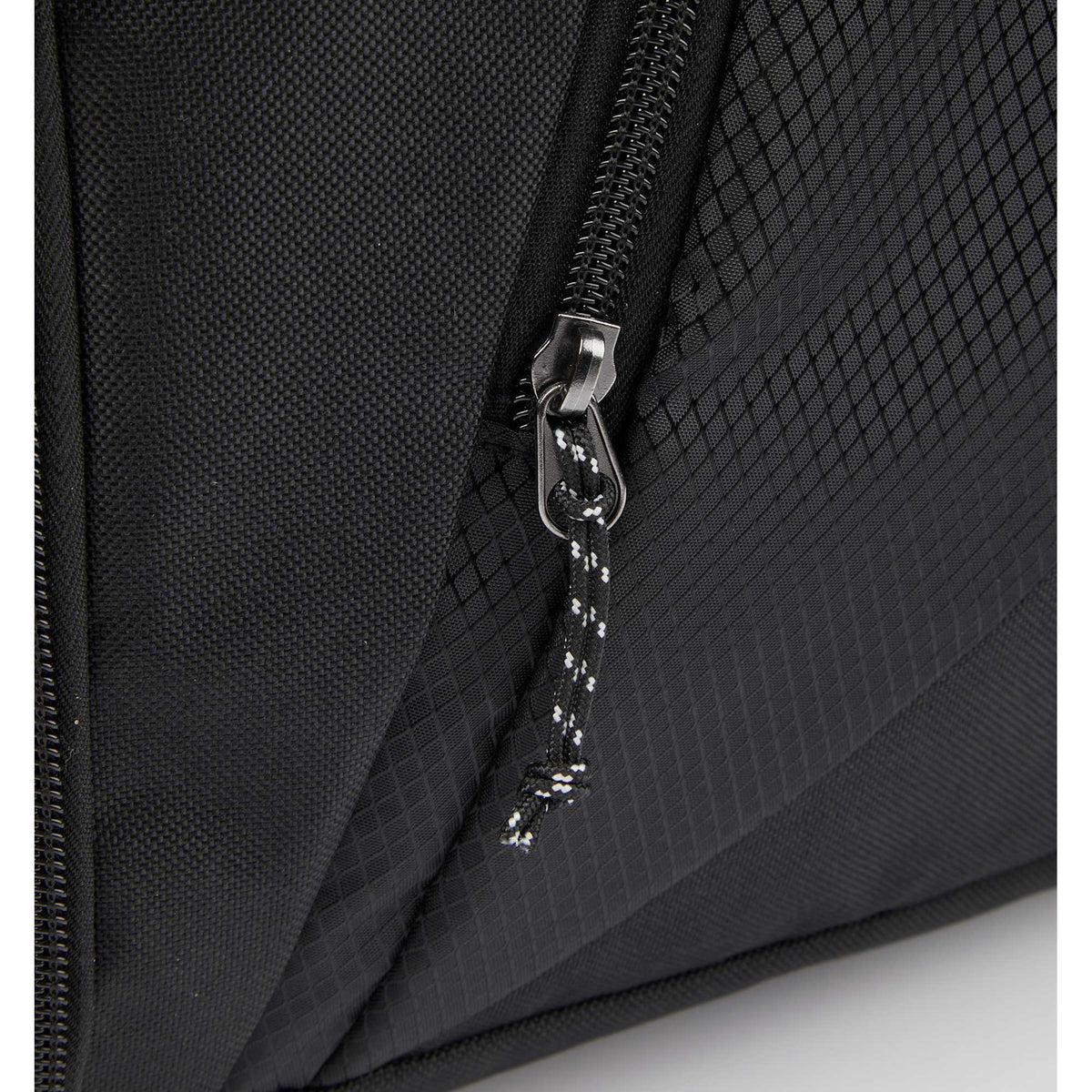 Olympus Garment Duffel Bag in Recycled Polyester Embroidery - Black - Detail