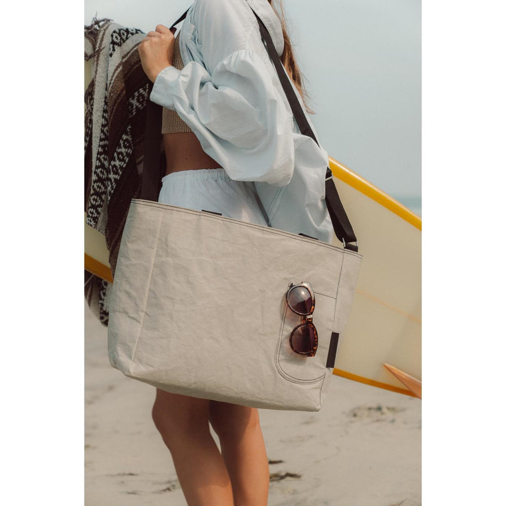 Out of the Woods Seagull Messenger Cooler, 24 Cans Transfer - Stone - View 8