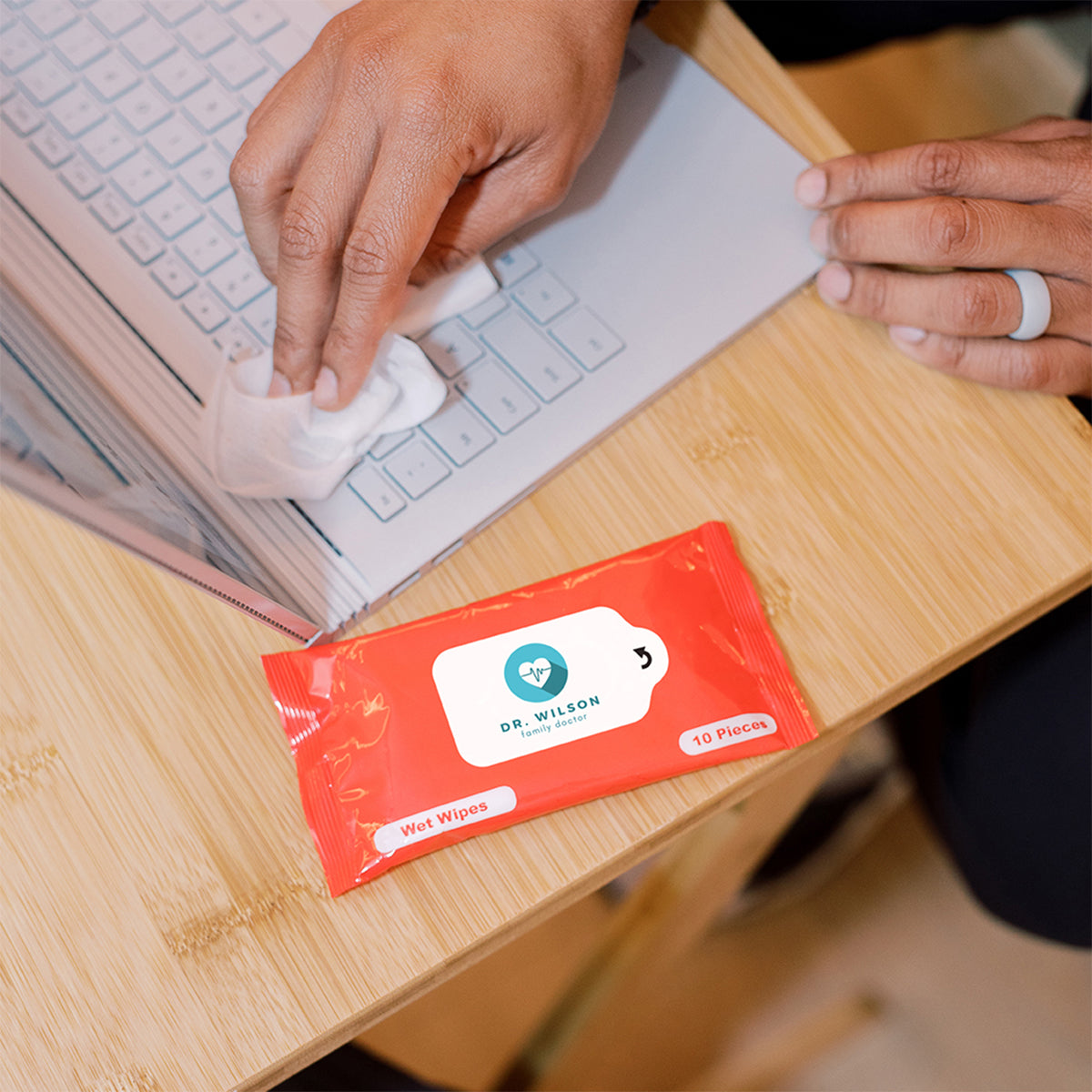 Packet of Wet Wipes - Red - Lifestyle_4C