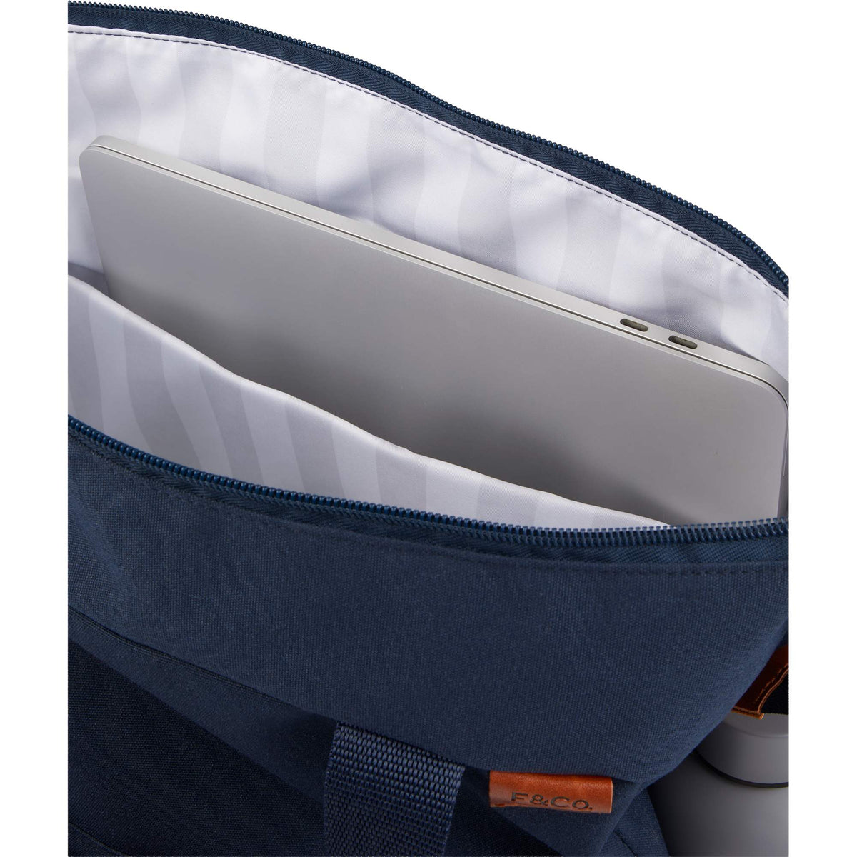 Parks Backpack in Recycled 900D Polyester - Navy - Detail 3
