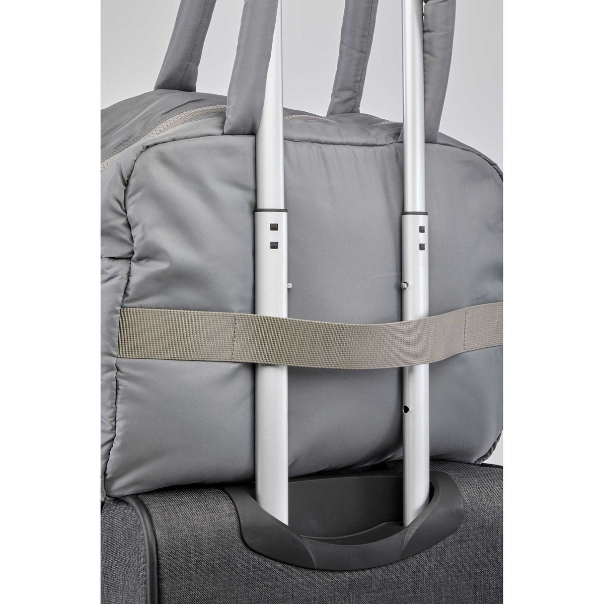Puffer Quilted Duffel Bag in Recycled PET Transfer - Gray - Trolley