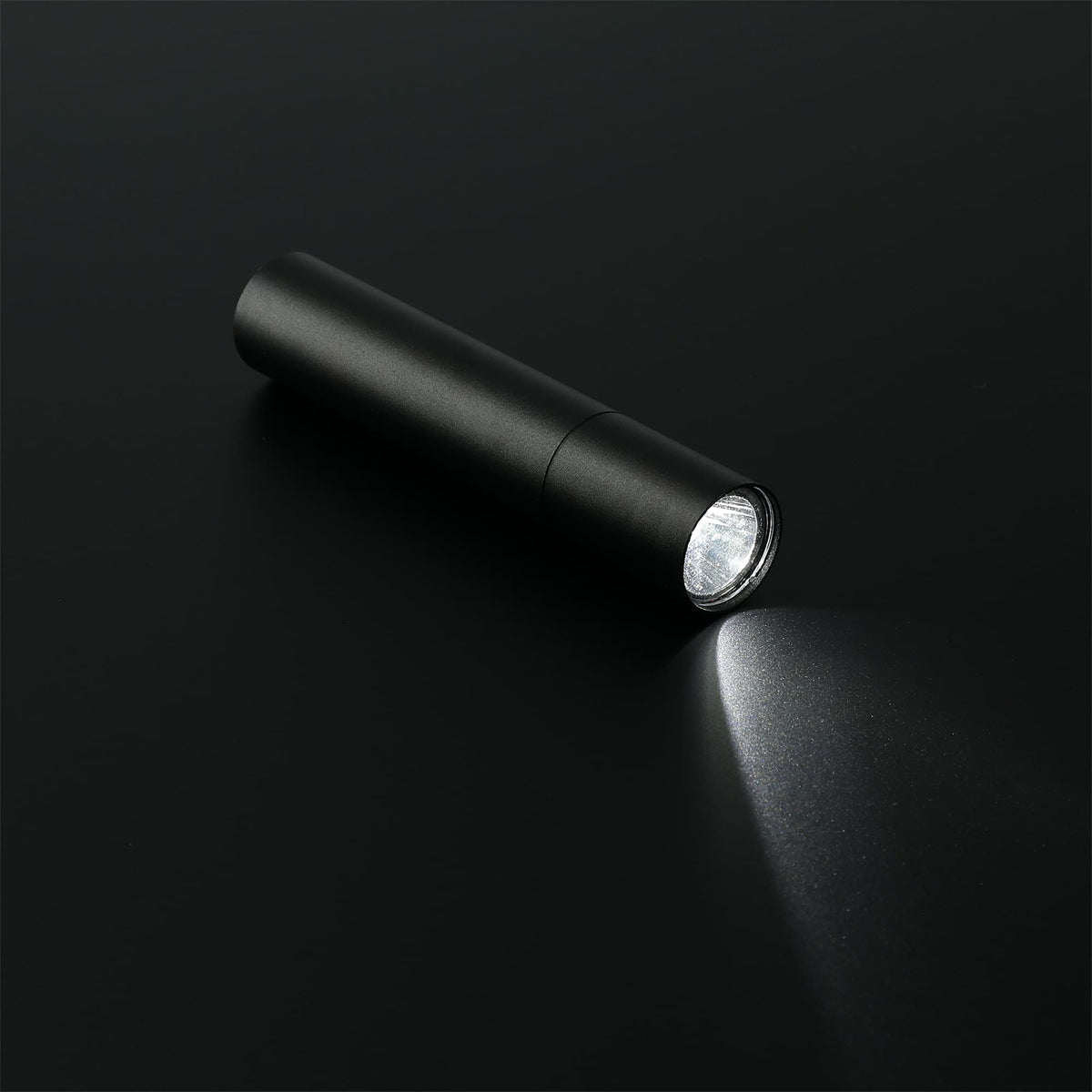 Rechargeable Aluminum Flashlight, 1,200 mAh Laser Engraving - Black - Right Angle 5