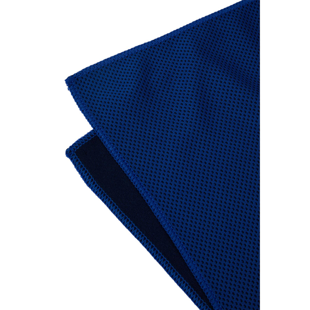 Recycled Cooling Towel with Clip Pouch - Royal - Detail 2