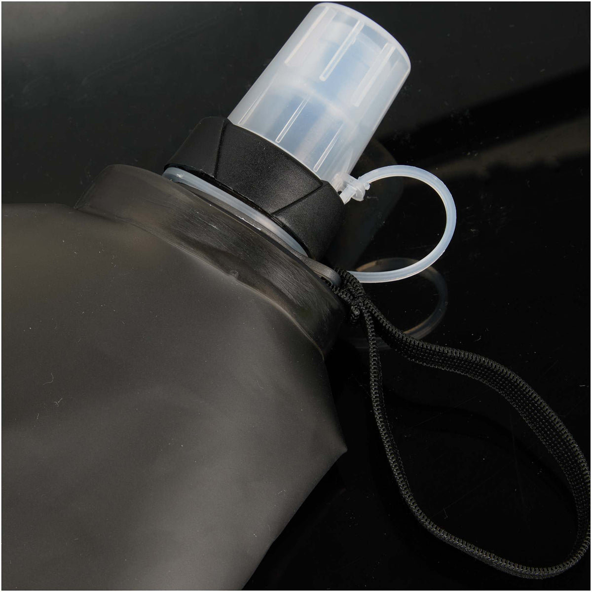 Remy Collapsible Water Bottle with Wrist Strap, 17 oz - Black - Detail 3