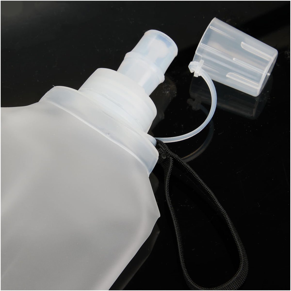 Remy Collapsible Water Bottle with Wrist Strap, 17 oz - White - Photo