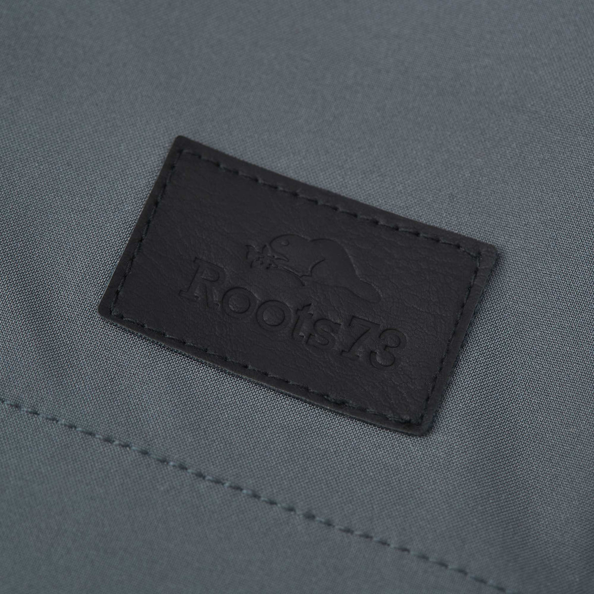 Roots73 Napanee Long Recycled Softshell Jacket for Women Transfer - Charcoal - Detail Leatherlabel