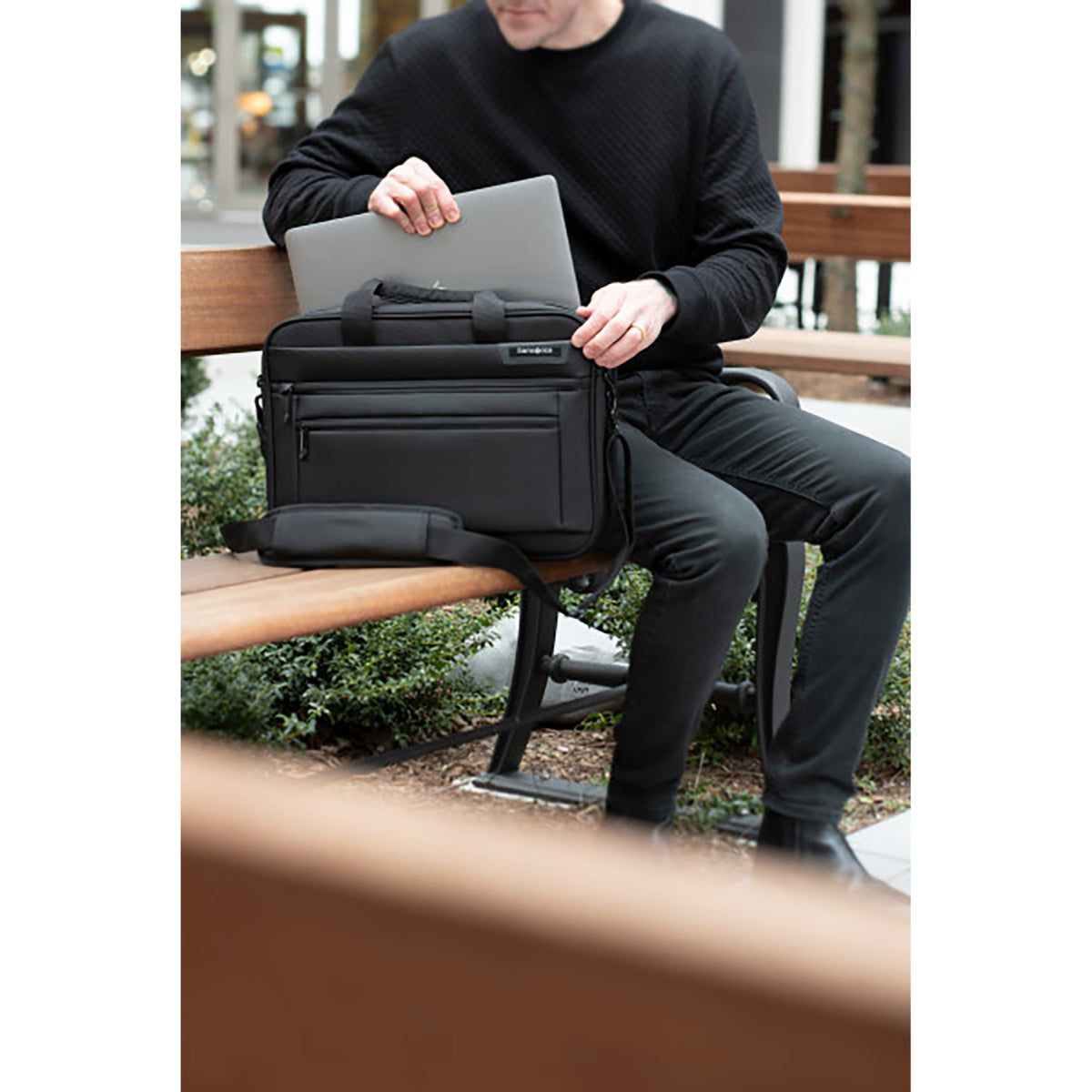 Samsonite Classic Business Two Gusset Laptop Portfolio Transfer - Black - View 14