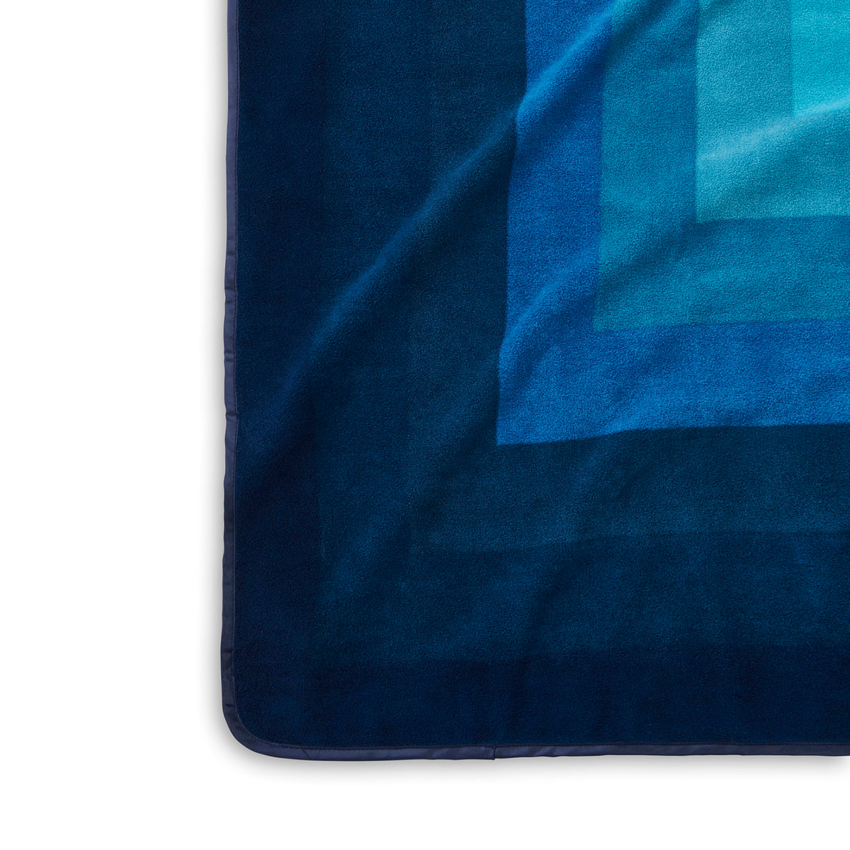 Slowtide Camp Blanket with Water Repellent Base, 58 x 72 Inches Transfer - Mirage - View 3