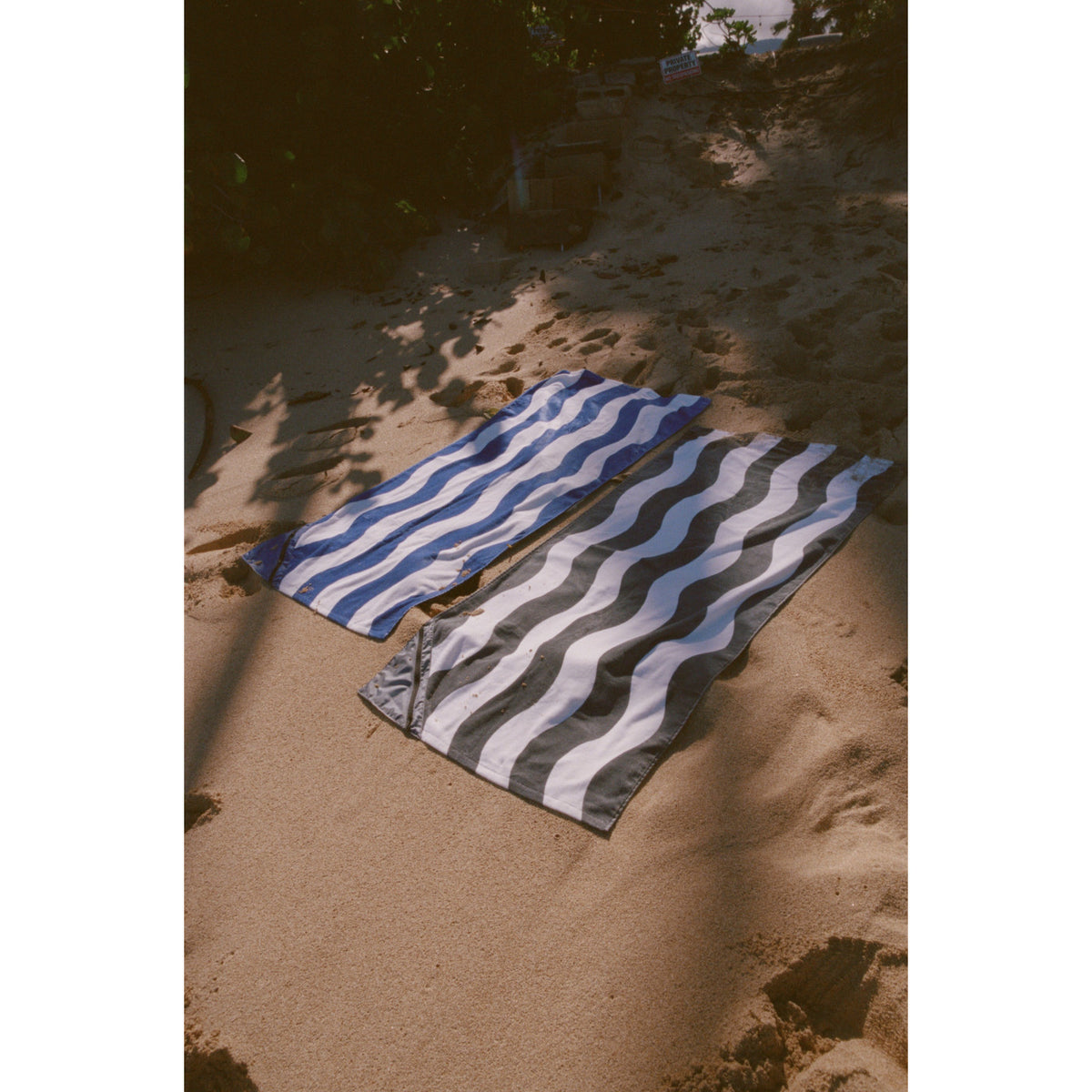 Slowtide Wavy Stripe Beach Towel with Zip Pocket, 60 x 30 Inches Embroidery - Blue - View 5