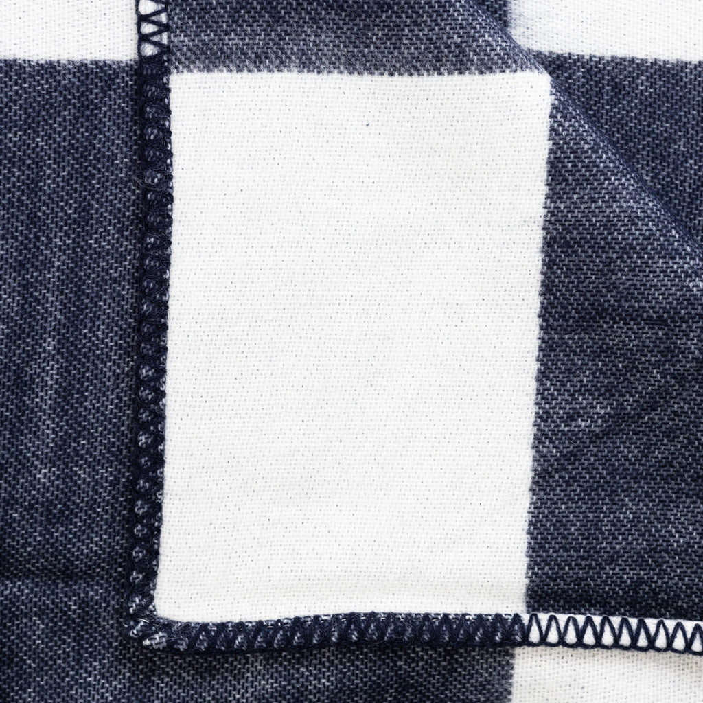 Throw Blanket, Southampton - Navy - Detail