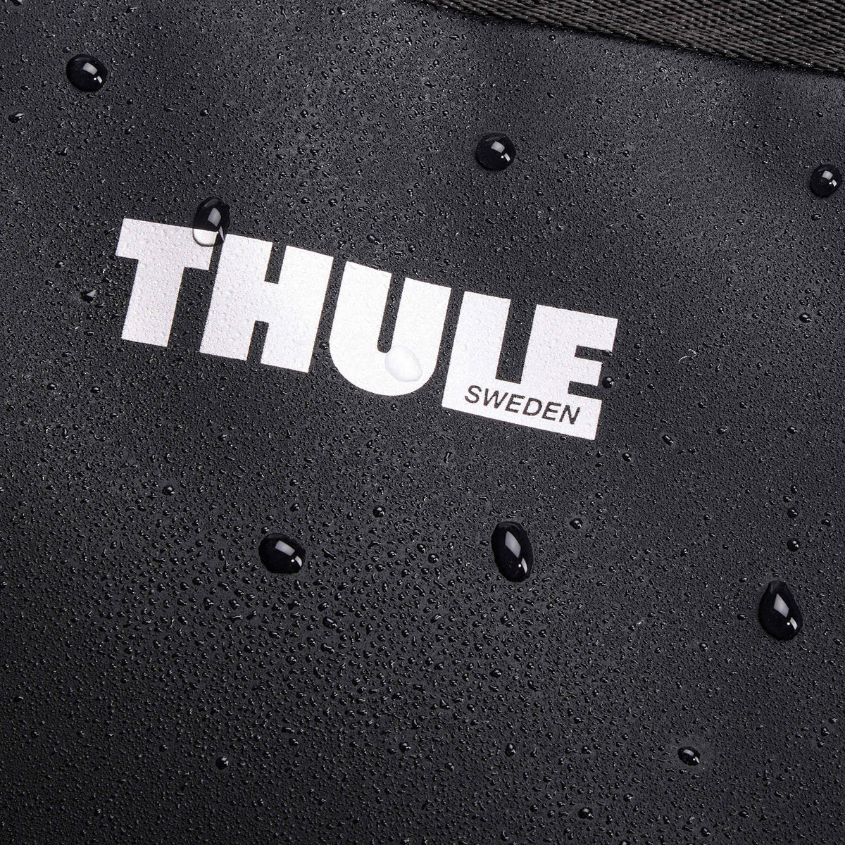 Thule Chasm Gear Hauler, 55L Embroidery - Black - Detail