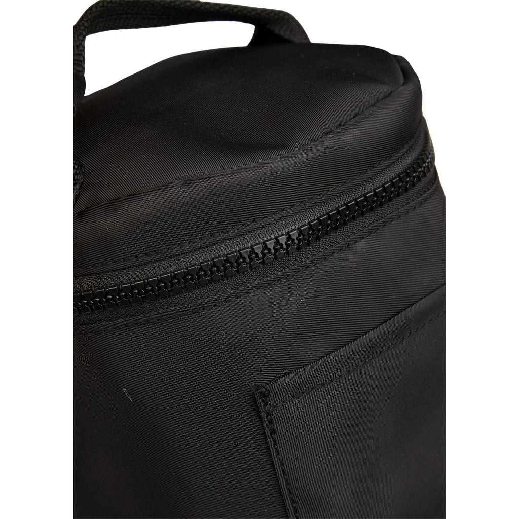 Wellable Round Travel Case in Recycled Polyester Transfer - Black - Detail 4