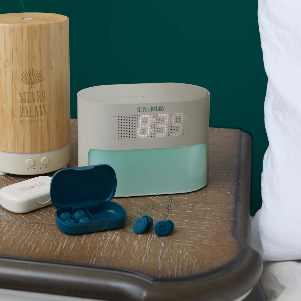 Wellable Sunrise Alarm Clock with White Noise Full Color - Cream - Lifestyle
